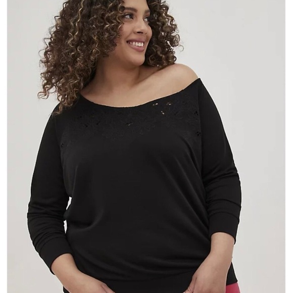 TORRID NWT Black Lace Embroidered Off Shoulder Top Sweatshirt Plus Sz 3X - Picture 1 of 8